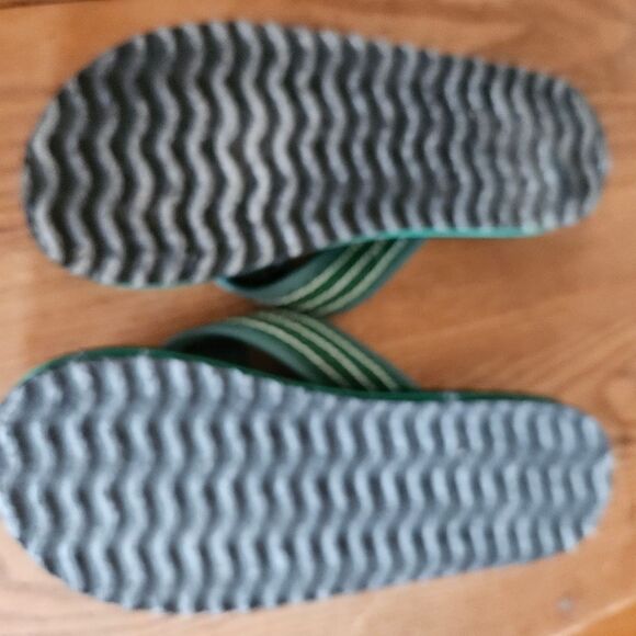 Michigan State Spartans MSU Unisex Flip Flops Size 7 (in mens) Green White - Picture 2 of 2